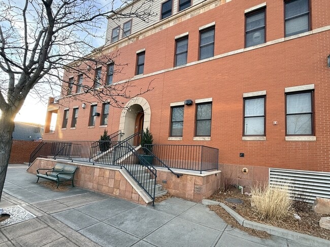 261 Pine St in Fort Collins, CO - Building Photo - Building Photo