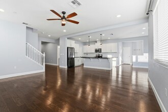 1818 Tarragon Dr in Gilroy, CA - Building Photo - Building Photo