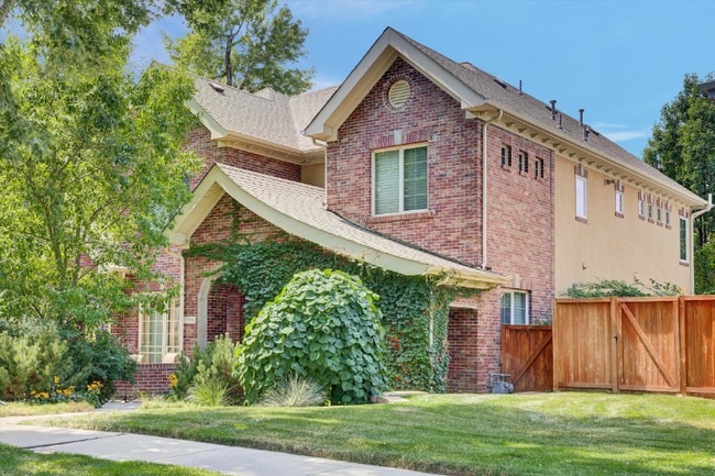 property at 595 S Corona St