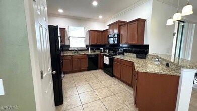 304 Trafalgar Pkwy in Cape Coral, FL - Building Photo - Building Photo