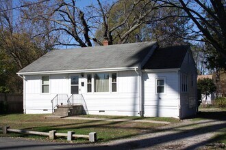 104 N Cedar Ave in Highland Springs, VA - Building Photo - Building Photo