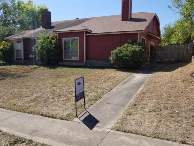 property at 16337 Edgemere Dr