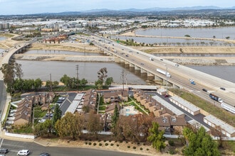 500 N Tustin Ave in Anaheim, CA - Building Photo - Building Photo