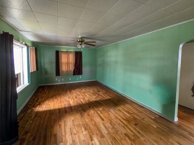 635 S Cedar St in Colville, WA - Building Photo - Building Photo