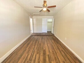 1708 E Dartmouth St in Lubbock, TX - Building Photo - Building Photo