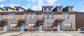 1000 Henry Pl Blvd in Clarksville, TN - Building Photo