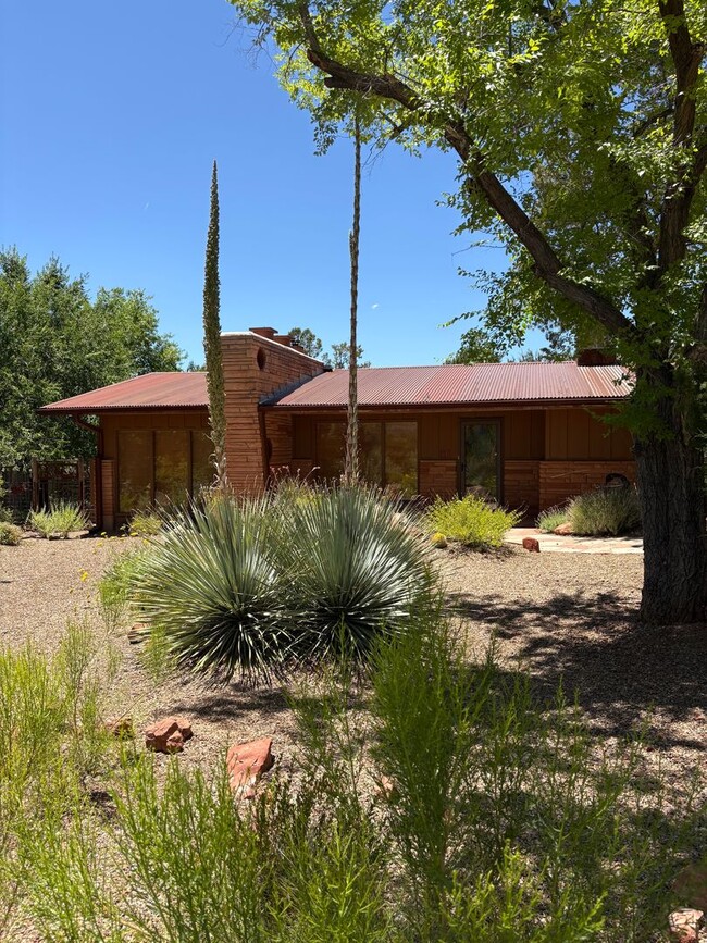 145 Grounds Dr in Sedona, AZ - Building Photo - Building Photo