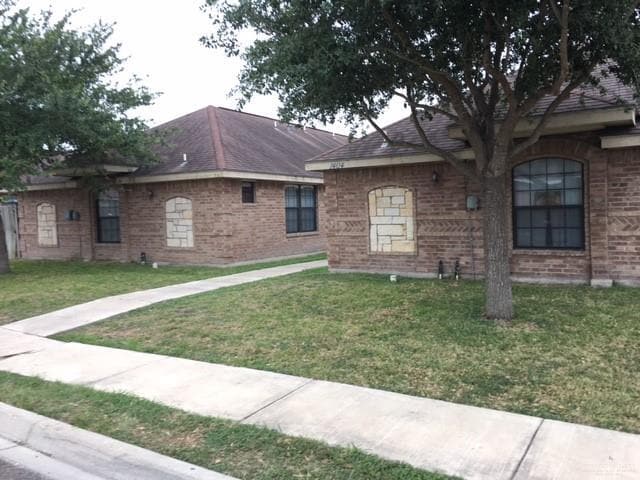 12 E Quail St in Pharr, TX - Building Photo - Building Photo