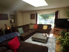 19377 Sycamore Ave in Lake Oswego, OR - Building Photo - Building Photo