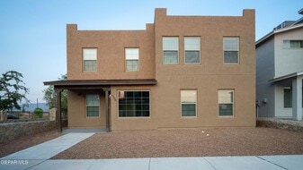 6556 Hoop St in El Paso, TX - Building Photo