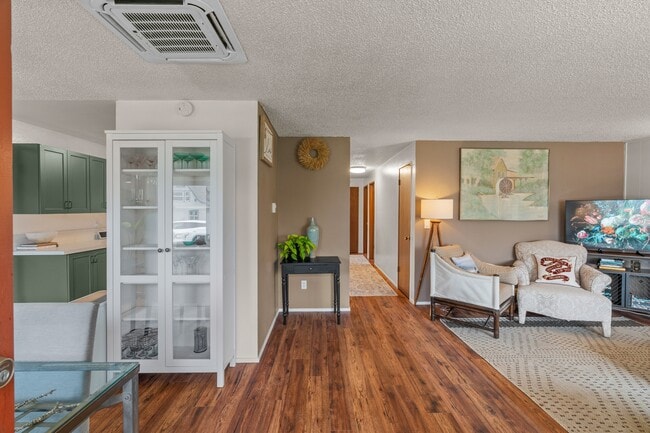 1016 Arnold Ave in Hoquiam, WA - Building Photo - Building Photo