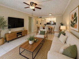 4273 NW 89th Ave in Coral Springs, FL - Building Photo
