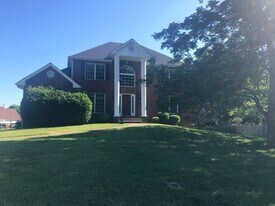 1111 Thornberry Dr in Clarksville, TN - Building Photo