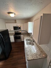 1165 Lakeshore Dr in Jonesboro, GA - Building Photo - Building Photo