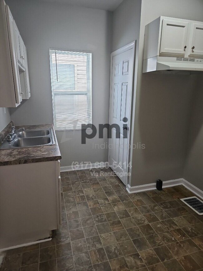 114 Adler St in Indianapolis, IN - Building Photo - Building Photo