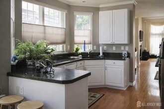 22 Breckenridge Ln in Monroe Township, NJ - Building Photo - Building Photo