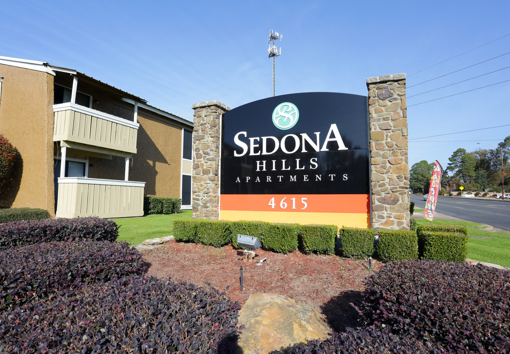 Sedona Hills in Texarkana, TX - Building Photo