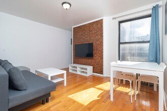 1789 1st Ave in New York, NY - Building Photo - Building Photo