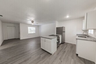 430 Ave B NE in Winter Haven, FL - Building Photo - Building Photo