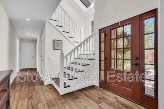 325 Paraiso Dr in Danville, CA - Building Photo - Building Photo