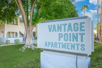 Vantage Point in Gilbert, AZ - Foto de edificio - Building Photo