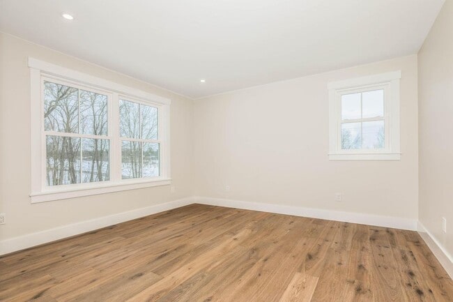 539 Portsmouth Ave in Greenland, NH - Foto de edificio - Building Photo