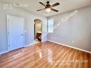 366 N Greco Ln in Clovis, CA - Building Photo - Building Photo