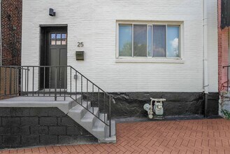 25 S 12th St in Pittsburgh, PA - Building Photo - Building Photo