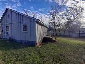 515 NE 8th Ave in Mineral Wells, TX - Building Photo - Building Photo