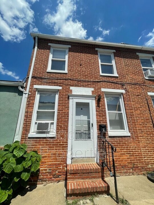 1436 Light St in Baltimore, MD - Building Photo