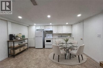 148 Siebert Ave in Kitchener, ON - Building Photo - Building Photo