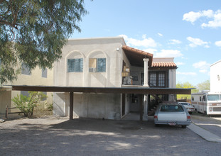 551-557 E Jacinto St in Tucson, AZ - Building Photo - Building Photo