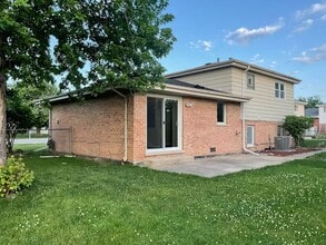 16415 84th Ave in Tinley Park, IL - Building Photo - Building Photo
