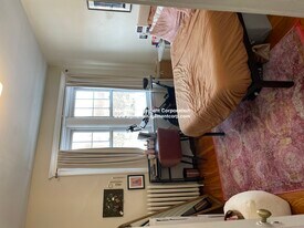 726 Washington St in Brookline, MA - Building Photo