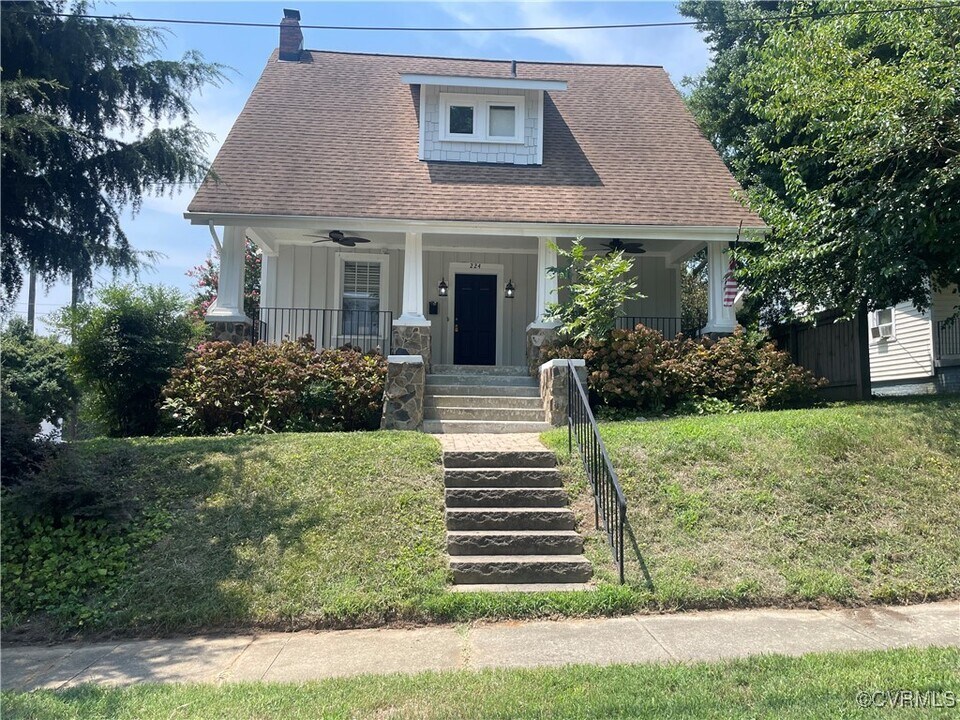 224 Virginia Ave in Colonial Heights, VA - Building Photo