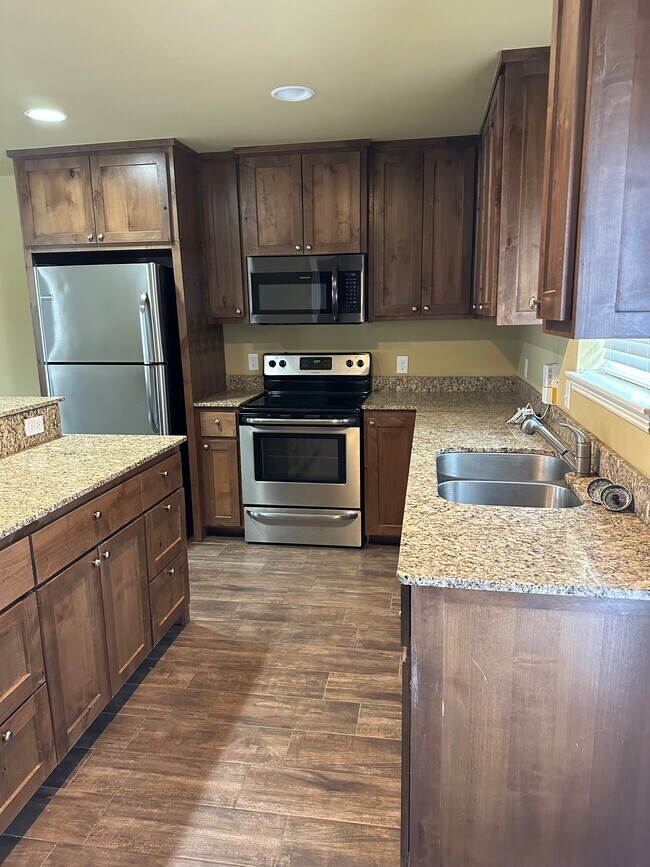 2795 W Cottonwillow Way in Fayetteville, AR - Foto de edificio - Building Photo