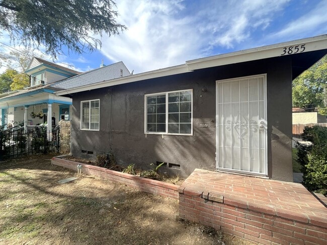 3859-3859 Locust St in Riverside, CA - Building Photo - Building Photo