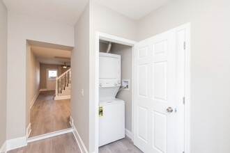 118 W Hector St in Conshohocken, PA - Building Photo - Building Photo