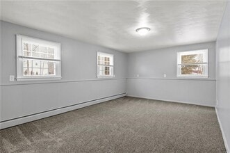 786 5 Mile Line Road in Webster, NY - Building Photo - Building Photo