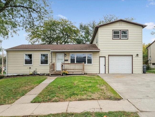 property at 2290 Theda Dr