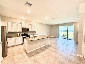 6561 Serenity Fall Ln in Sarasota, FL - Building Photo - Building Photo