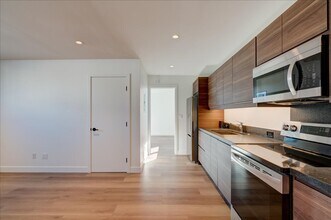 131 25th St in San Diego, CA - Building Photo - Building Photo