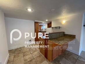 4004 NE Mallory Ave in Portland, OR - Building Photo - Building Photo