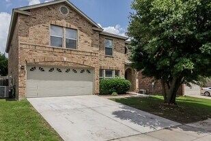 629 Gibson St in Cedar Hill, TX - Building Photo