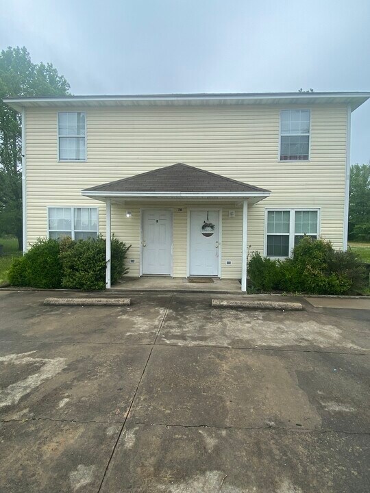 36 S Church St-Unit -B in Vilonia, AR - Building Photo