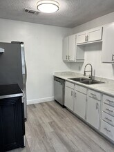 512 Stallings Ave in Deltona, FL - Building Photo - Building Photo