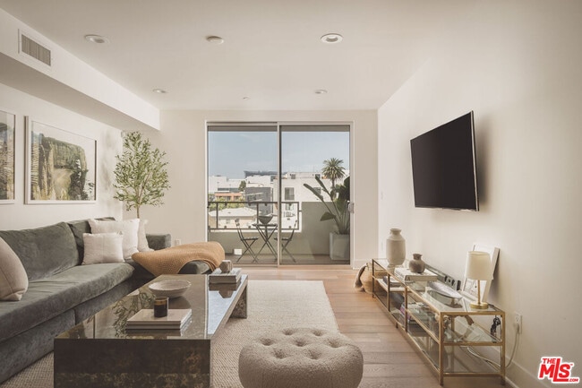 property at 118 Kings Rd