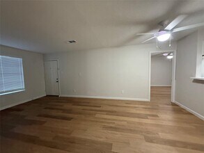 3631 N MacGregor Way in Houston, TX - Building Photo - Building Photo