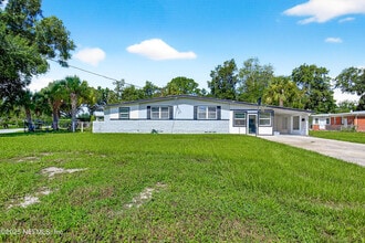 6635 Blackwood Dr in Jacksonville, FL - Building Photo - Building Photo