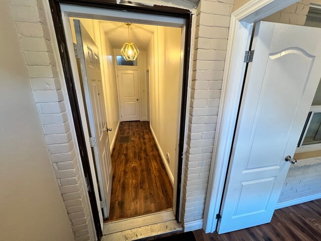 800 Pape Av in Toronto, ON - Building Photo - Building Photo